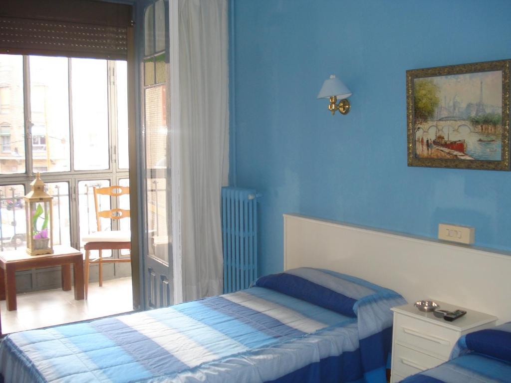 Hostel Central Сарагоса Номер фото